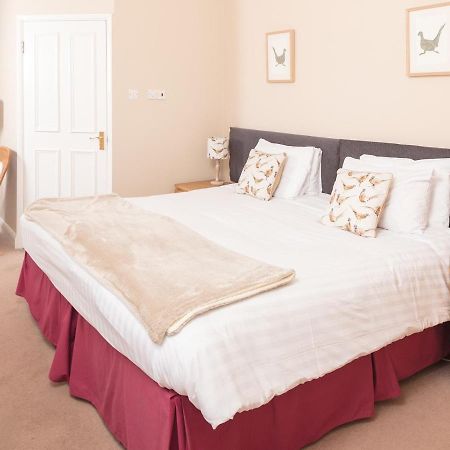 The Gordon Arms Hotel West Linton エクステリア 写真