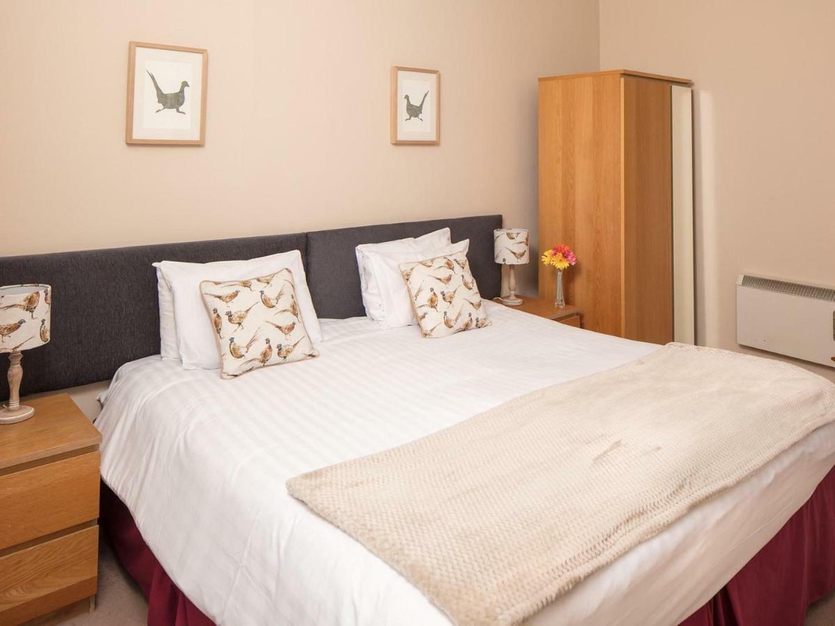 The Gordon Arms Hotel West Linton エクステリア 写真