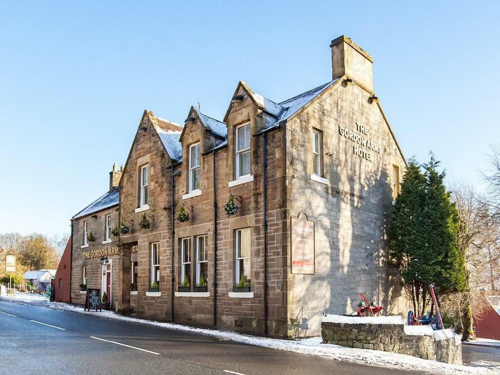 The Gordon Arms Hotel West Linton エクステリア 写真